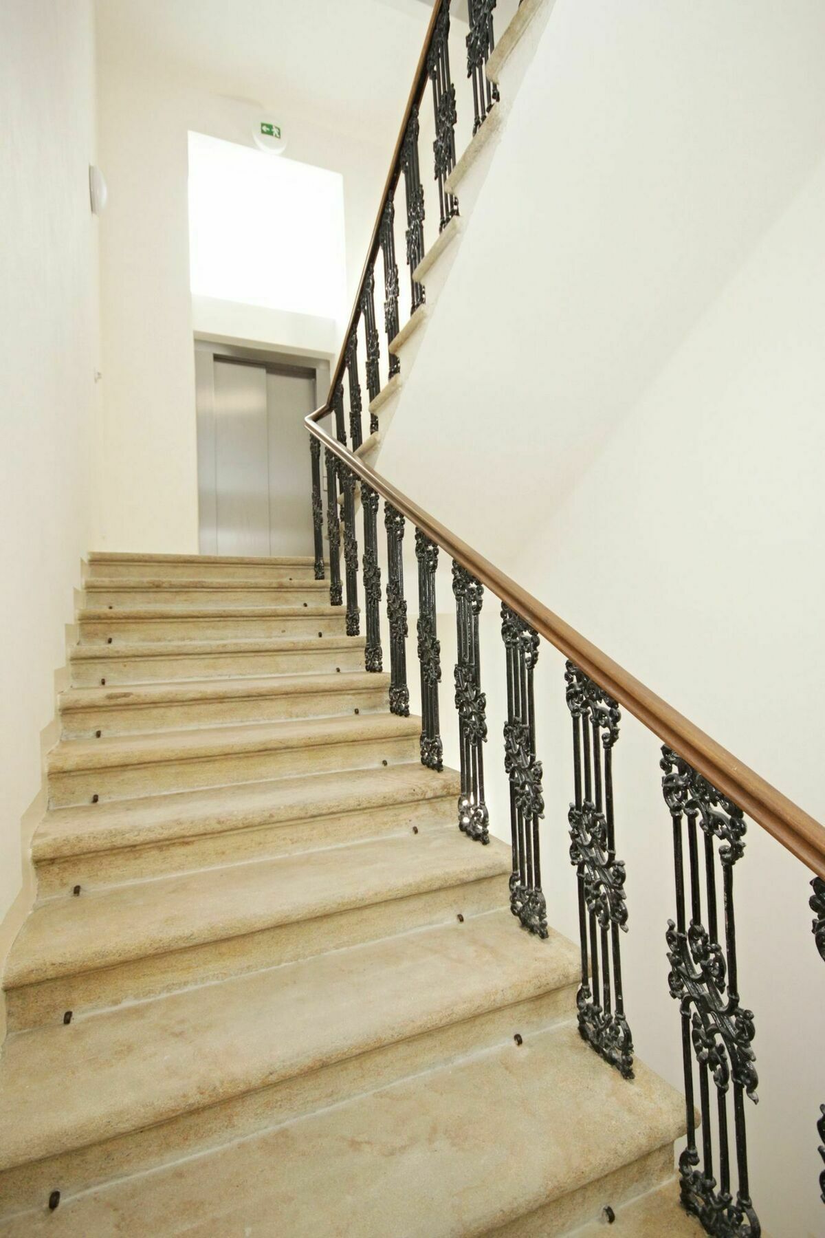 Elizabeth Hotel 4*